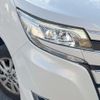 toyota noah 2018 CFJ1764033 image 13