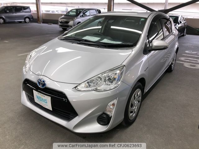 toyota aqua 2016 NHP10-2558901 image 1