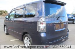 toyota voxy 2007 NIKYO_SJ93374