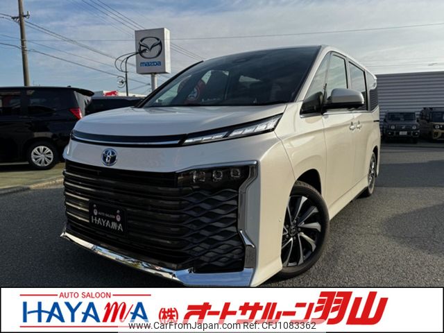 toyota voxy 2025 CARSENSOR_JP_AU6306632891 image 1