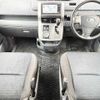 toyota voxy 2010 CFJ1818797 image 1