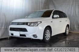 mitsubishi outlander-phev 2013 -MITSUBISHI 【札幌 358ﾑ2002】--Outlander PHEV GG2W--0008209---MITSUBISHI 【札幌 358ﾑ2002】--Outlander PHEV GG2W--0008209-