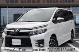 toyota voxy 2014 CFJ1834405