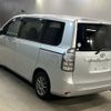 toyota voxy 2010 CFJ1694263 image 2