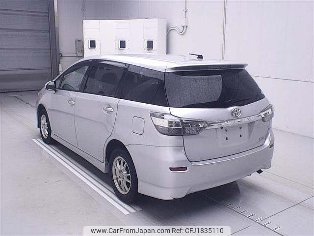 toyota wish 2012 CFJ1835110 image 2
