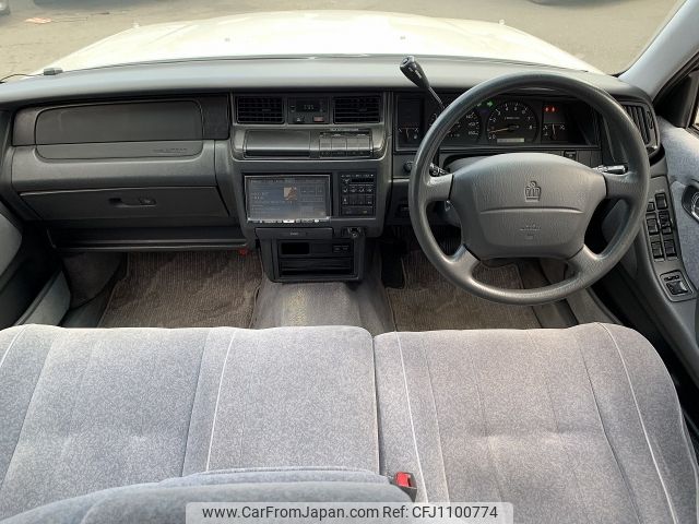 toyota crown-station-wagon 1997 CFJ1100774 image 2