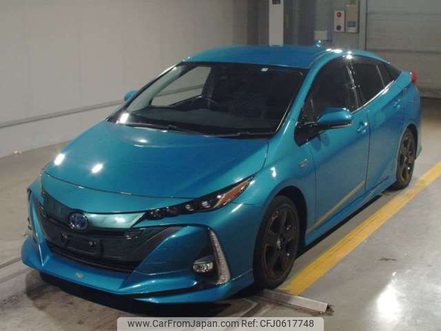 toyota prius-phv 2017 -TOYOTA--Prius PHV DLA-ZVW52--ZVW52-3014783---TOYOTA--Prius PHV DLA-ZVW52--ZVW52-3014783- image 1