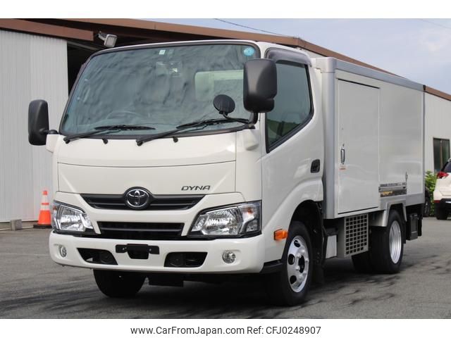 toyota dyna-truck 2018 GOO_NET_EXCHANGE_0230013A30240925W003 image 2