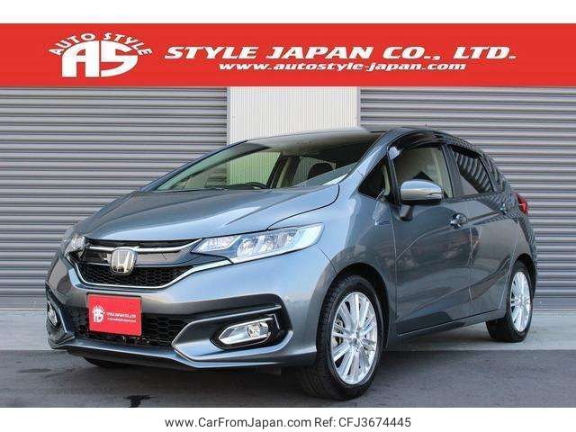 Used Honda Fit Hybrid 18 Mar Cfj In Good Condition For Sale