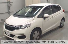 honda fit 2018 -HONDA 【練馬 501ﾗ3057】--Fit DBA-GK3--GK3-1313285---HONDA 【練馬 501ﾗ3057】--Fit DBA-GK3--GK3-1313285-