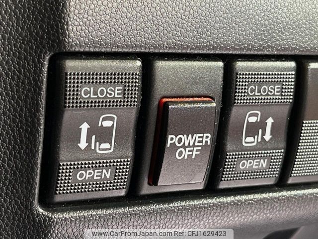 mazda premacy 2017 CFJ1629423 image 2