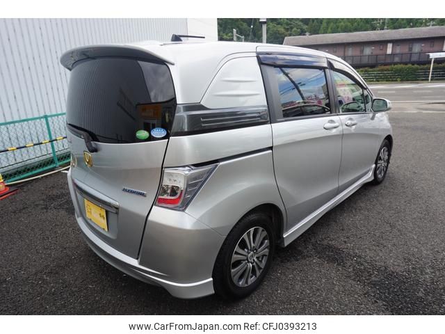 honda freed-spike-hybrid 2013 quick_quick_GP3_GP3-3002540 image 2