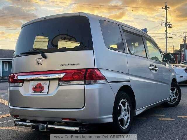 honda stepwagon 2006 504928-927606 image 2