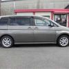 toyota isis 2011 CFJ1420250 image 2