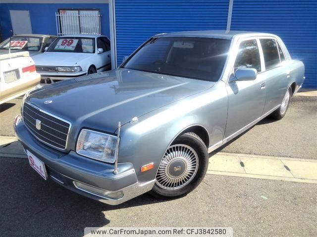 Toyota century 2000