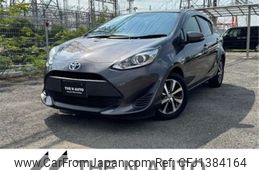 toyota aqua 2017 CFJ1384164