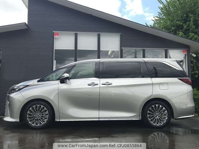 lexus lexus-lm 2024 CFJ0855864 image 2