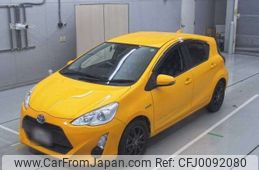 toyota aqua 2015 -TOYOTA--AQUA DAA-NHP10--NHP10-2424800---TOYOTA--AQUA DAA-NHP10--NHP10-2424800-