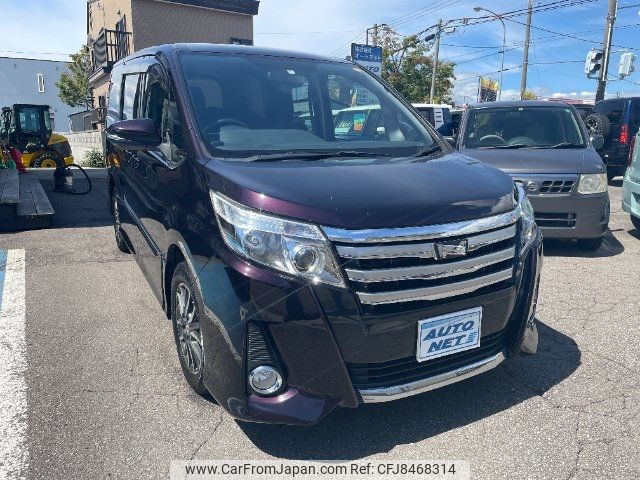 toyota noah 2014 -TOYOTA--Noah ZRR85W--0016684---TOYOTA--Noah ZRR85W--0016684- image 1