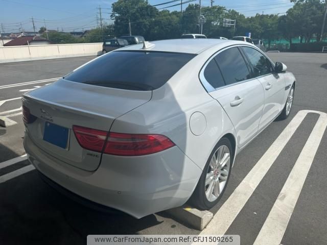 jaguar xe 2016 CFJ1509265 image 2