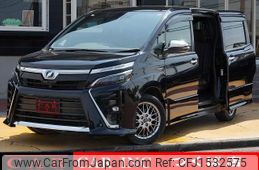toyota voxy 2018 CFJ1532575