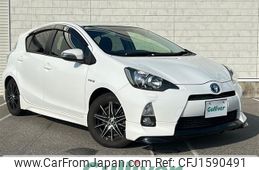 toyota aqua 2013 CFJ1590491