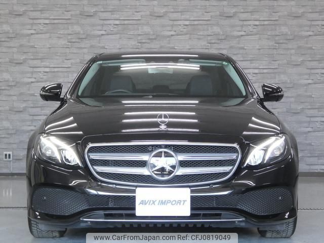 mercedes-benz e-class 2019 quick_quick_213004C_WDD2130042A705747 image 2