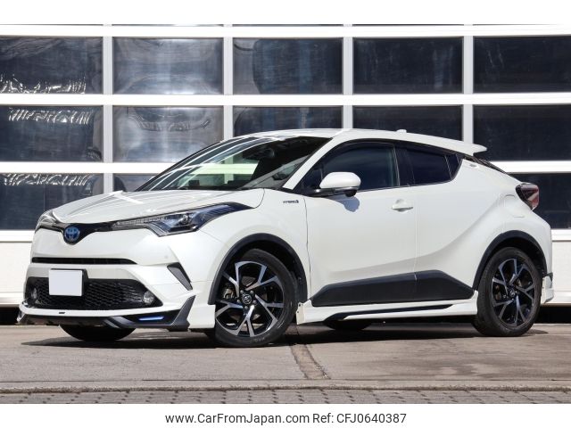 toyota c-hr 2017 -TOYOTA--C-HR ZYX10--ZYX10-2050377---TOYOTA--C-HR ZYX10--ZYX10-2050377- image 1