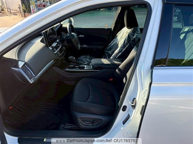 toyota crown 2021 CFJ1785792 image 2