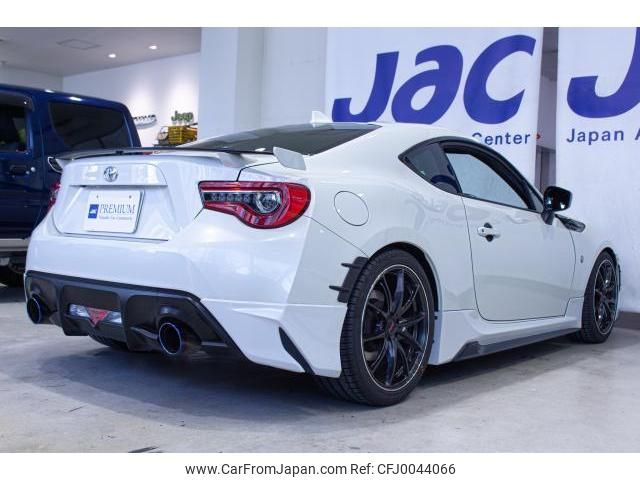 toyota 86 2018 quick_quick_DBA-ZN6_083686 image 2