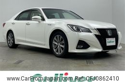toyota crown 2016 CFJ0862410