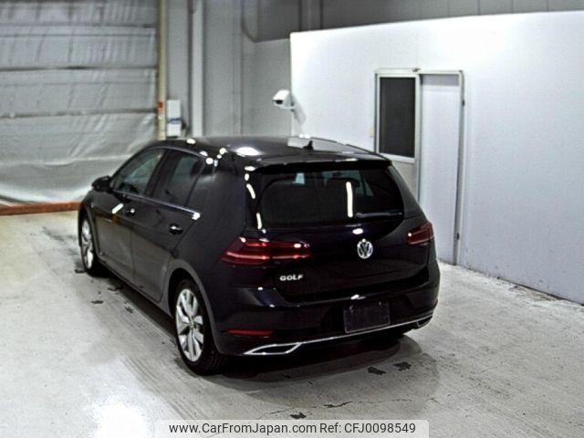 volkswagen golf 2018 -VOLKSWAGEN--VW Golf AUCPT-WVWZZZAUZJW127385---VOLKSWAGEN--VW Golf AUCPT-WVWZZZAUZJW127385- image 2