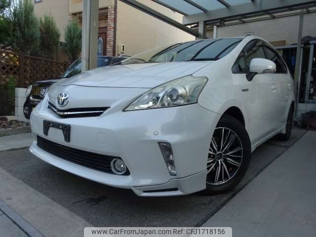 toyota prius-α 2013 CFJ1718156 image 1
