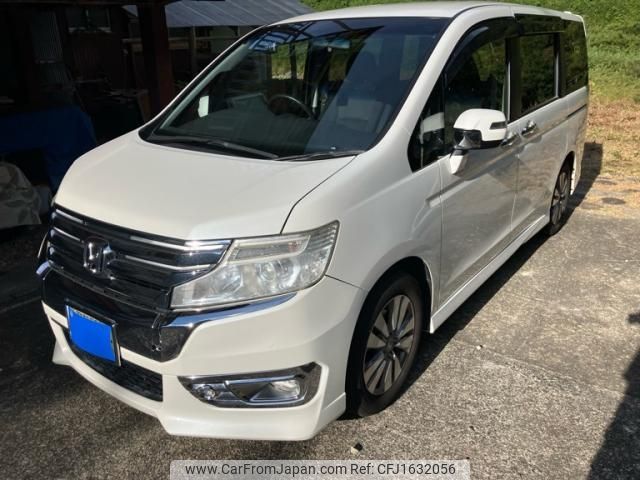 honda stepwagon 2013 CFJ1632056 image 2