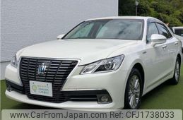 toyota crown-hybrid 2013 CFJ1738033