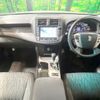toyota crown 2011 CFJ1825908 image 3