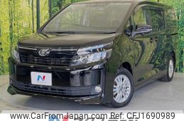 toyota voxy 2015 CFJ1690989