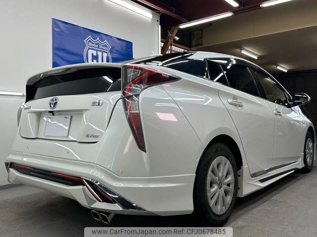 toyota prius 2018 -TOYOTA 【名変中 】--Prius ZVW55--8065831---TOYOTA 【名変中 】--Prius ZVW55--8065831- image 2