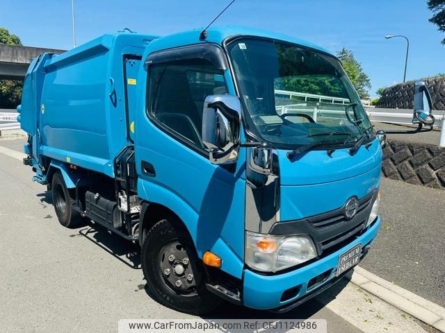 hino dutro 2015 GOO_NET_EXCHANGE_0541483A30250506W002 image 1