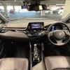 toyota c-hr 2017 -TOYOTA--C-HR DAA-ZYX10--ZYX10-2003311---TOYOTA--C-HR DAA-ZYX10--ZYX10-2003311- image 2