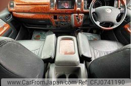 toyota hiace-van 2005 504928-927822