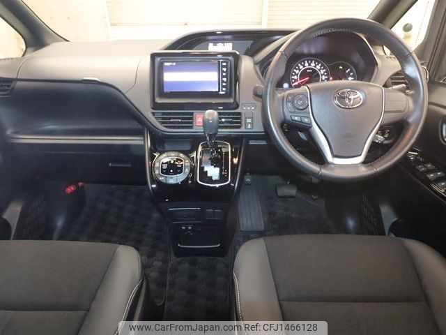 toyota noah 2019 -TOYOTA--Noah DBA-ZRR80W--ZRR80-0556892---TOYOTA--Noah DBA-ZRR80W--ZRR80-0556892- image 2