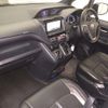 toyota voxy 2016 -TOYOTA--Voxy ZRR85W-0051664---TOYOTA--Voxy ZRR85W-0051664- image 5