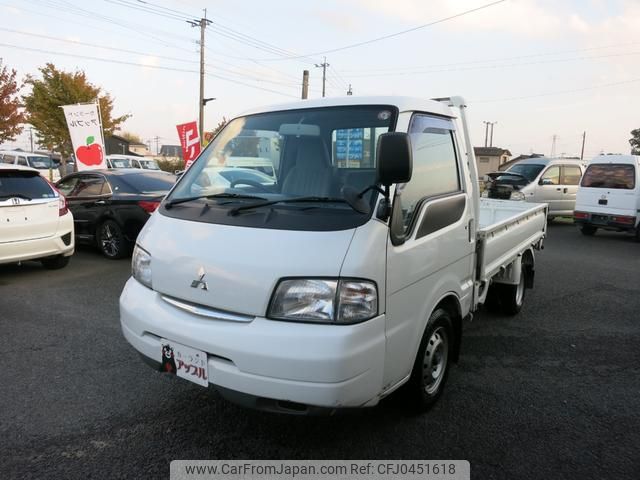 mitsubishi delica-truck 2001 GOO_NET_EXCHANGE_1101090A30241115W002 image 1