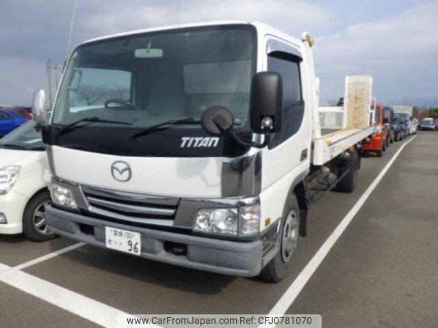 マジバン in Taipei 2000 Mazda Titan WH69H - Car Price $11,783