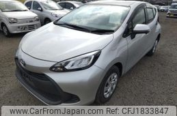 toyota aqua 2022 CFJ1833847