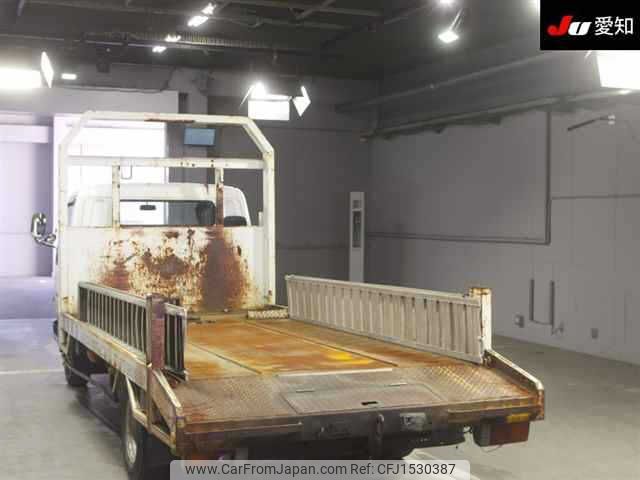 mitsubishi-fuso canter 2000 CFJ1530387 image 2