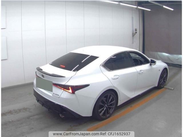 lexus is 2023 CFJ1652937 image 2