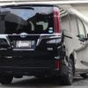 toyota esquire 2017 CFJ1713010 image 2