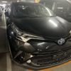 toyota c-hr 2018 quick_quick_DAA-ZYX10_2106643 image 3